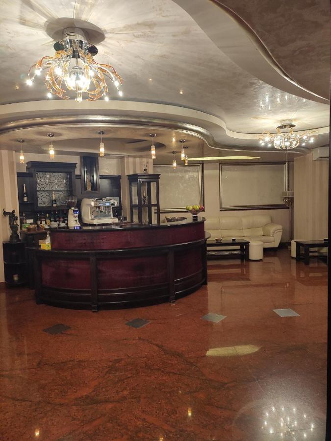 Acapulco Hotel Плоешти Экстерьер фото